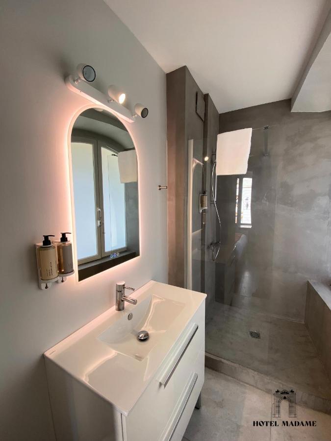 Hotel Madame Бордо Екстериор снимка